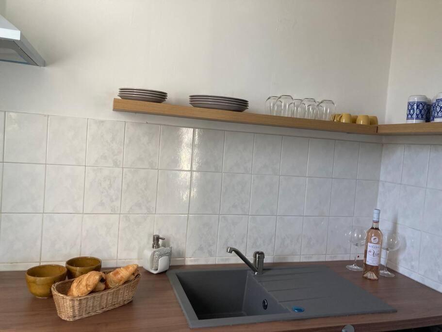 Cozy Studio With Balcony And Free Parking Aix-en-Provence Eksteriør bilde